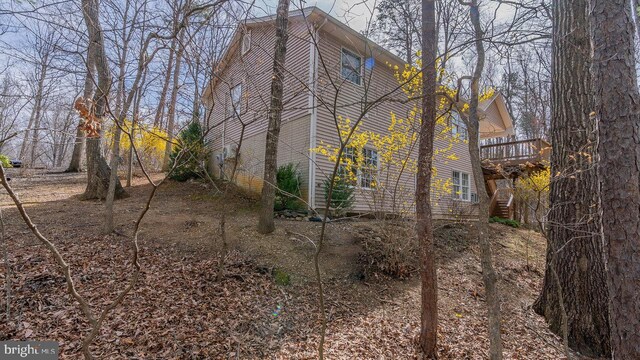 159 Yancey Ct, Mc Gaheysville, VA 22840 - view of side of home with a wooden deck