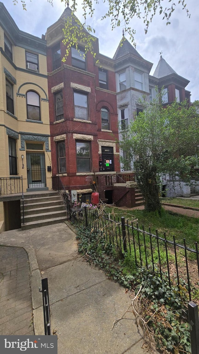 1126 Park Rd NW, Washington, DC 20010 - exterior space with fence