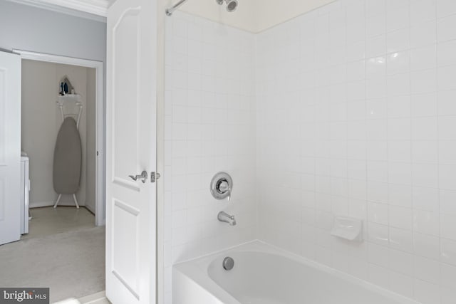full bath with shower / bathtub combination