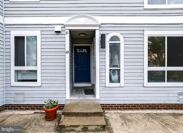view of property entrance