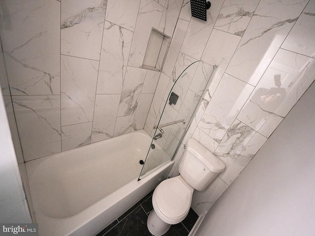 2005 N Lawrence St, Philadelphia, PA 19122 - full bath featuring toilet, bathing tub / shower combination, and marble look tile flooring
