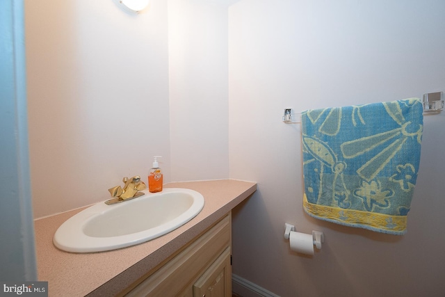bathroom with vanity