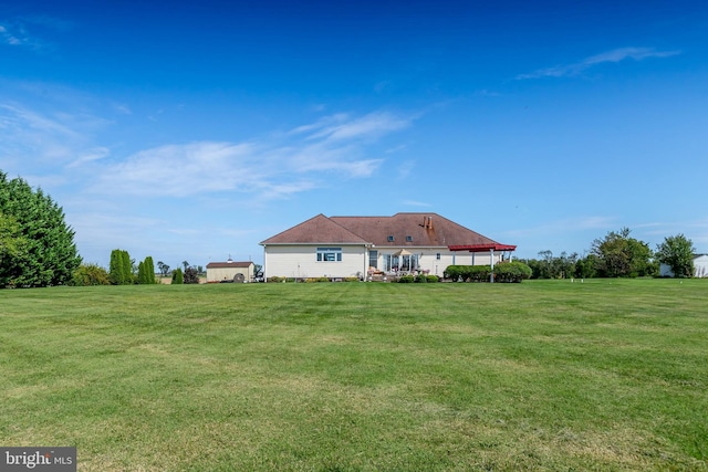 180 Featherbed Ln, Pilesgrove, NJ 08098 - rear view of property with a lawn