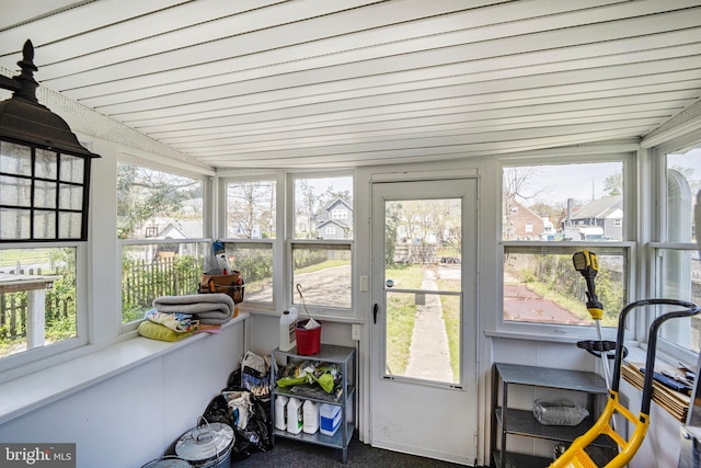 sunroom / solarium with a healthy amount of sunlight