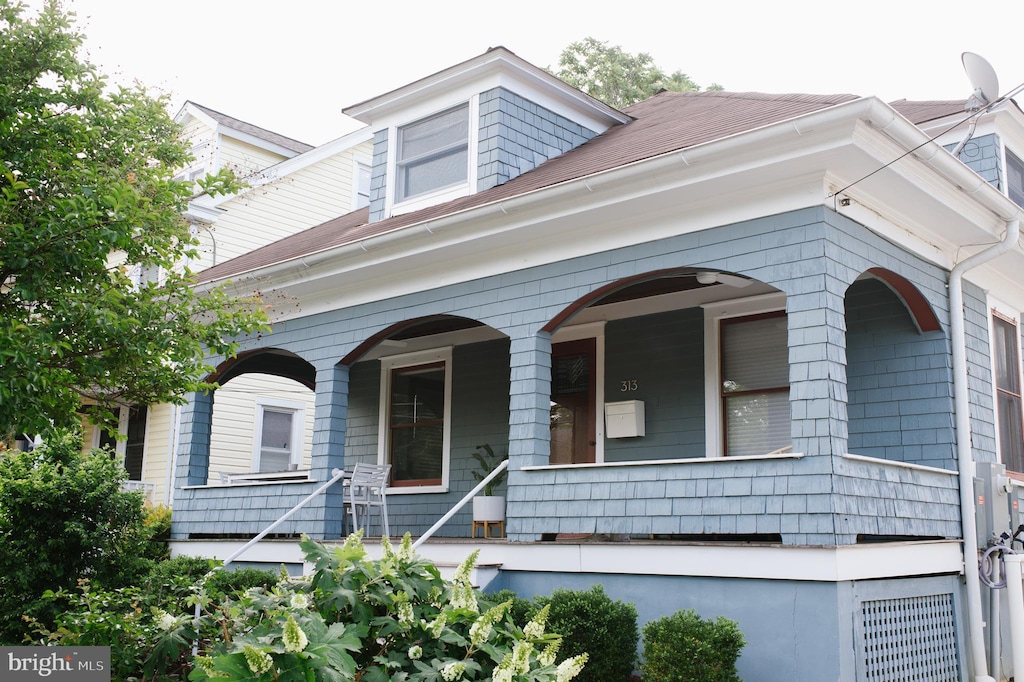313 Chesapeake Ave, Annapolis, MD 21403 - view of front of home featuring covered porch