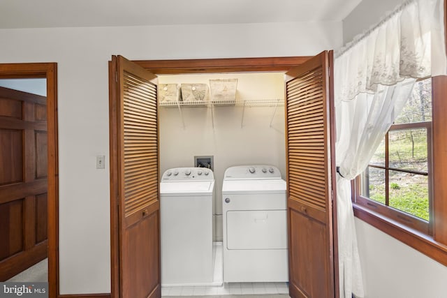 1460 Pitcock Ln, Winchester, VA 22602 - clothes washing area with washer and dryer and laundry area