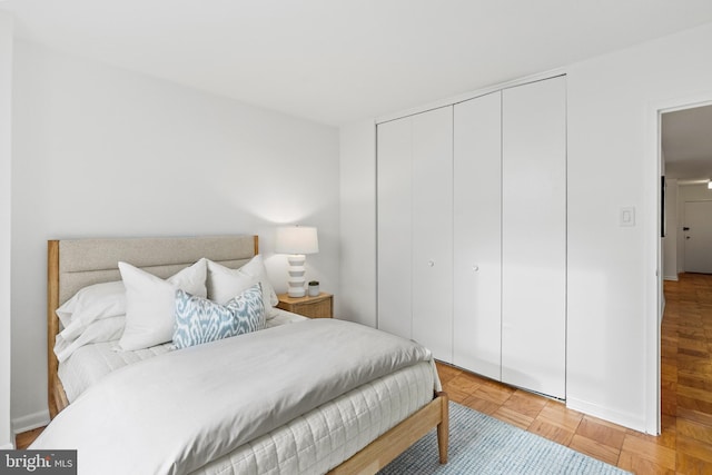 1260 21st St NW Unit 911, Washington, DC 20036 - bedroom featuring a closet