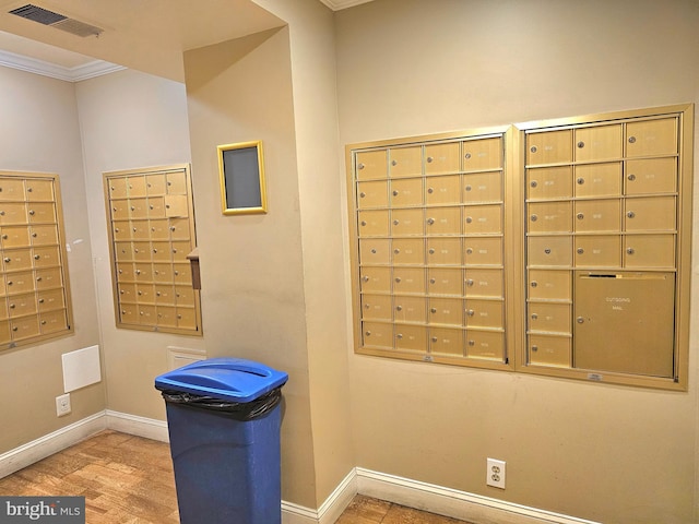 5340 Holmes Run Pkwy Unit 1410, Alexandria, VA 22304 - view of community with mail area and crown molding