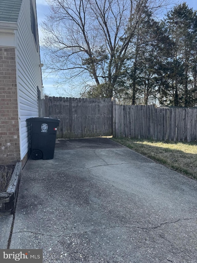 10020 Dakin Ct, Cheltenham, MD 20623 - view of patio