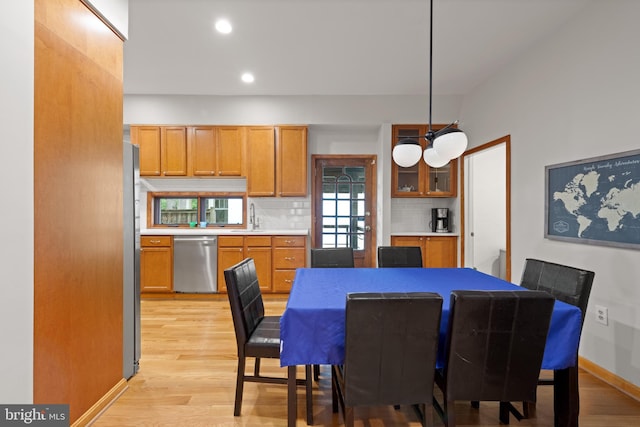 4544 30th St NW, Washington, DC 20008 - dining room featuring light wood-style flooring, baseboards, and recessed lighting