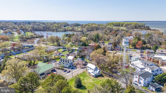 100 Wall St, Queenstown, MD 21658 - aerial view with a water view
