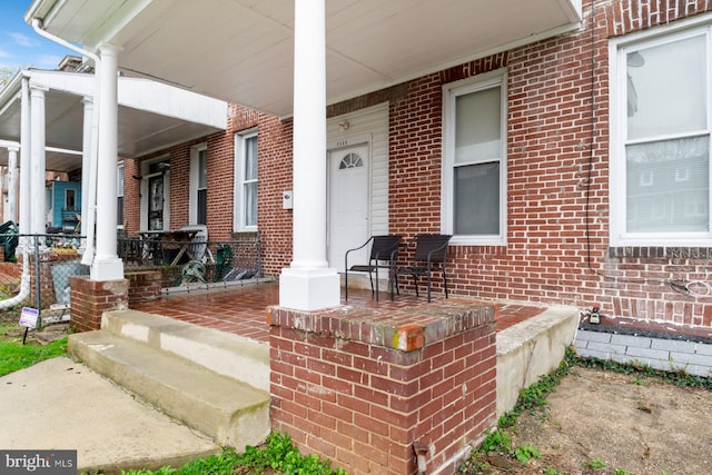 2609 Keyworth Ave, Baltimore, MD 21215 - view of patio / terrace with a porch