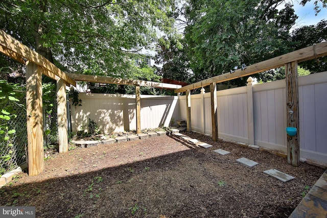 396 Delmar St, Philadelphia, PA 19128 - view of fenced backyard