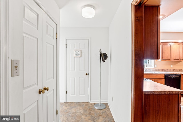 3672 Cimmeron Rd, York, PA 17402 - corridor with baseboards