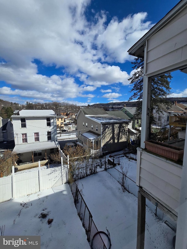 325 W Washington St, Tamaqua, PA 18252 - exterior space with fence