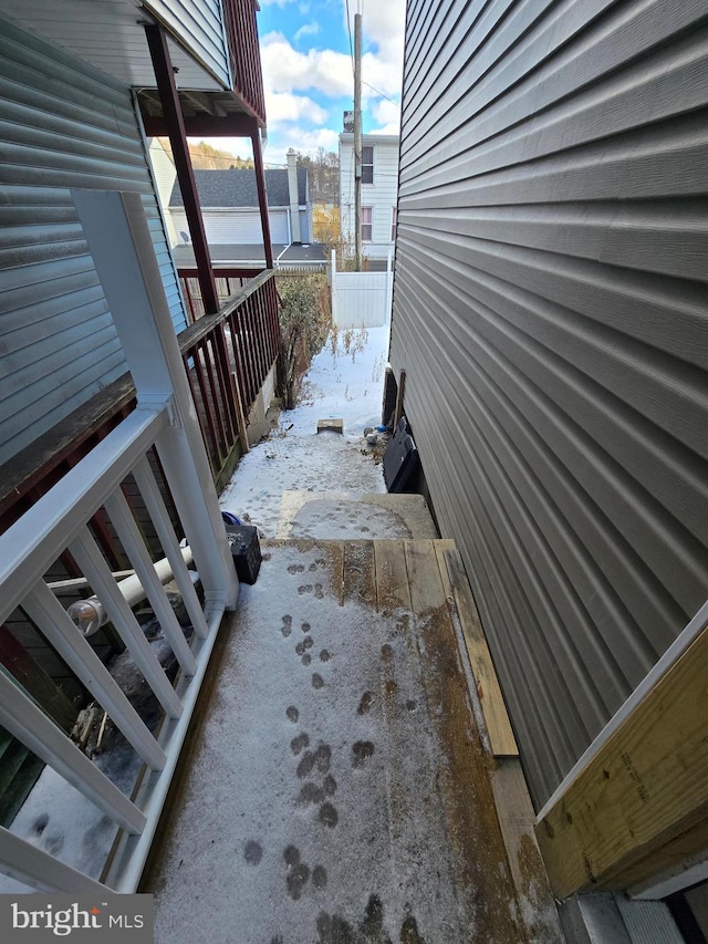 325 W Washington St, Tamaqua, PA 18252 - view of property exterior