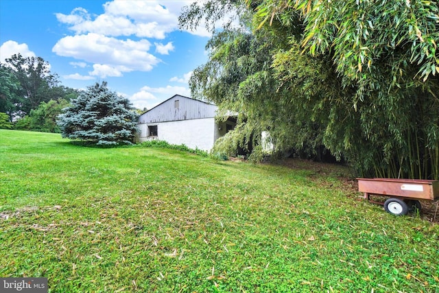 6 Deer Haven Ln, White Hall, MD 21161 - view of grassy yard with an outdoor structure