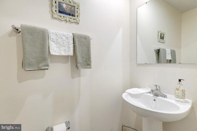 12086 Geyer Ave, Milford, DE 19963 - bathroom featuring a sink