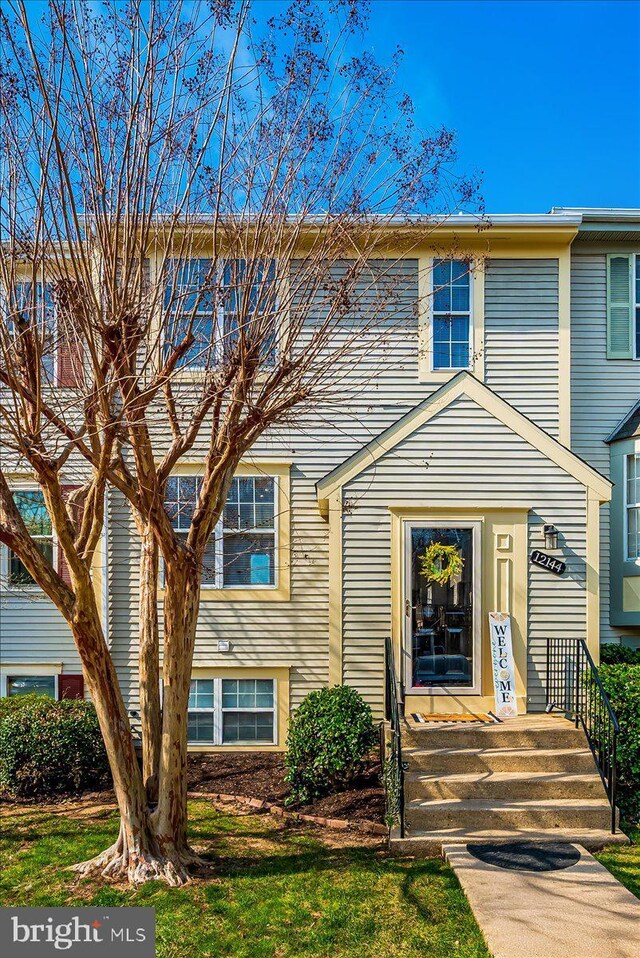 view of townhome / multi-family property
