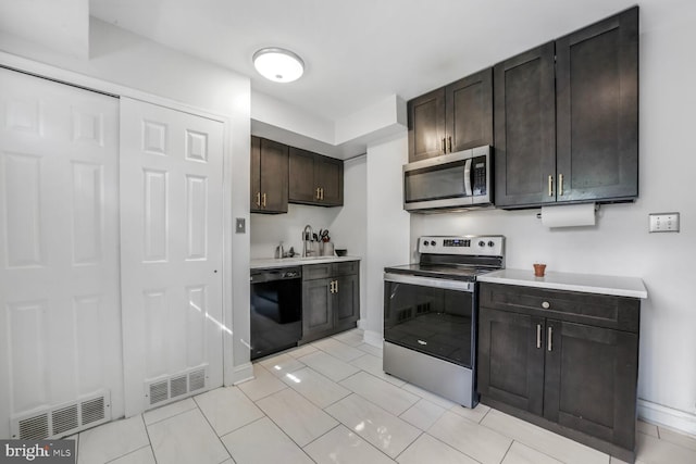 1157 Summit St NE, Washington, DC 20002