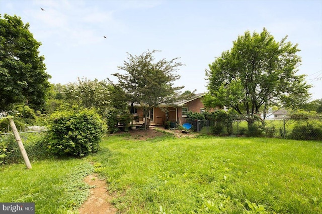 331 Ridge Ave, Winchester, VA 22601 - view of yard