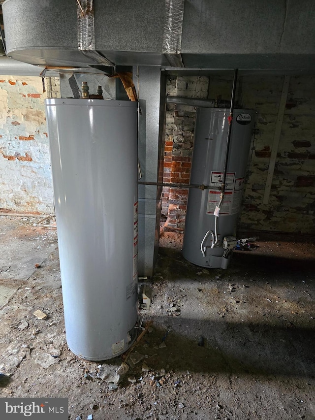 1930 Wilkens Ave, Baltimore, MD 21223 - utilities featuring water heater