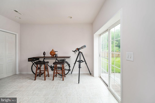 16647 Space More Cir, Woodbridge, VA 22191 - dining area featuring baseboards