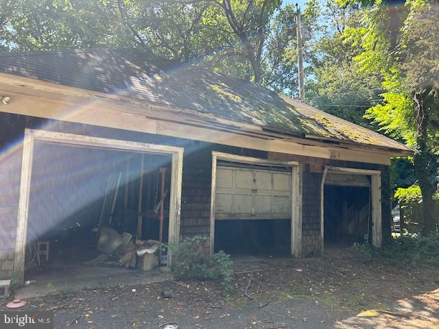 605 Upland Rd, Pikesville, MD 21208 - view of garage