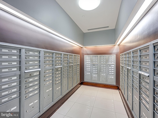 440 L St NW Unit 513, Washington, DC 20001 - surrounding community featuring mail area