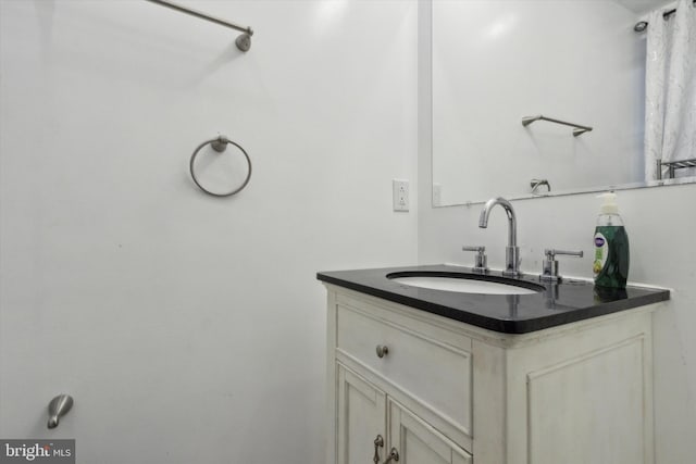 1557 N 9th St, Philadelphia, PA 19122 - bathroom featuring vanity