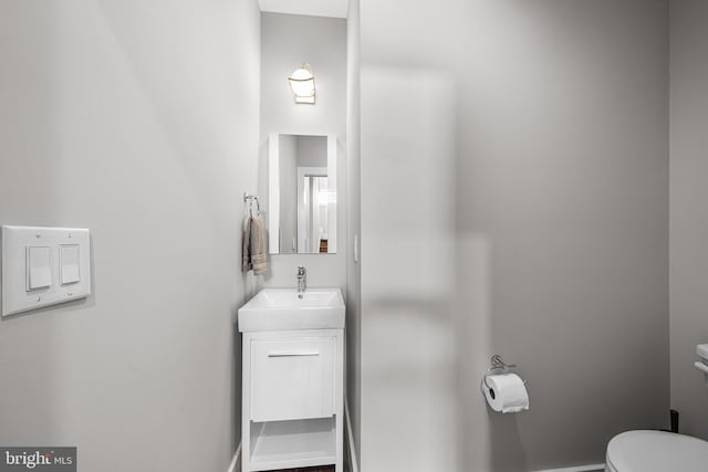 2650 E Huntingdon St, Philadelphia, PA 19125 - bathroom with toilet and vanity
