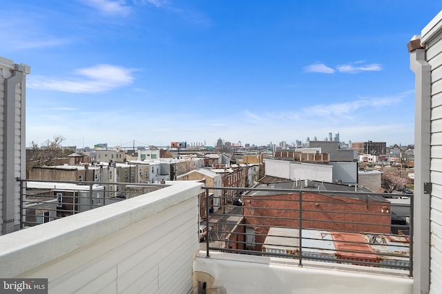 2650 E Huntingdon St, Philadelphia, PA 19125 - balcony featuring a view of city