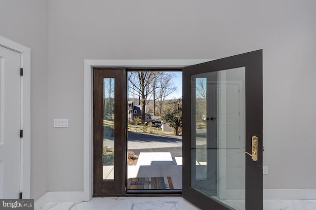 1032 Terrace Gln, Baltimore, MD 21210 - entryway featuring marble look tile flooring and baseboards