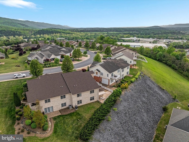 112 Daniel Ct, Strasburg, VA 22657 - bird's eye view with a residential view and a mountain view