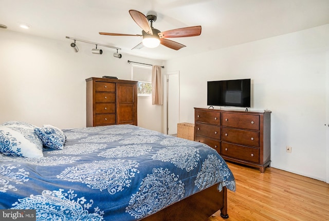 1057 Fitzwatertown Rd, Roslyn, PA 19001 - bedroom with ceiling fan and wood finished floors