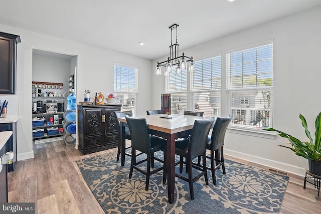 131 Boxelder Dr, Stafford, VA 22554 - dining space with wood finished floors, recessed lighting, visible vents, and baseboards
