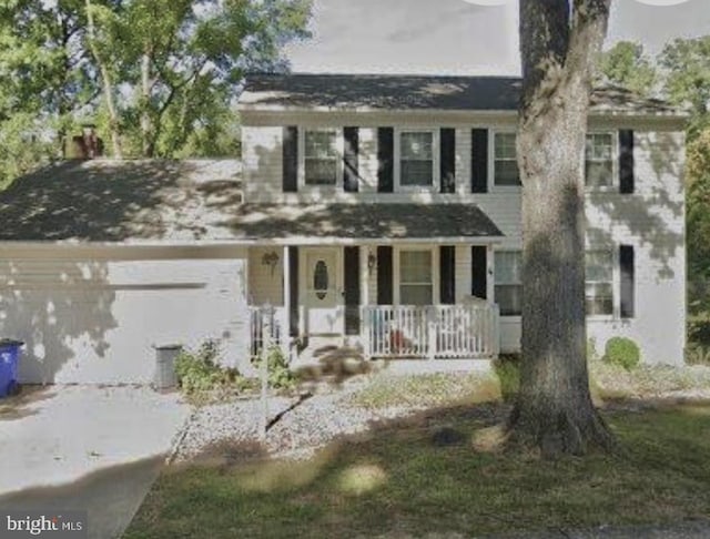view of front of house with covered porch
