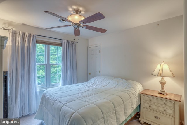 bedroom featuring a ceiling fan