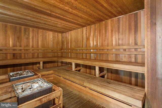 view of sauna / steam room