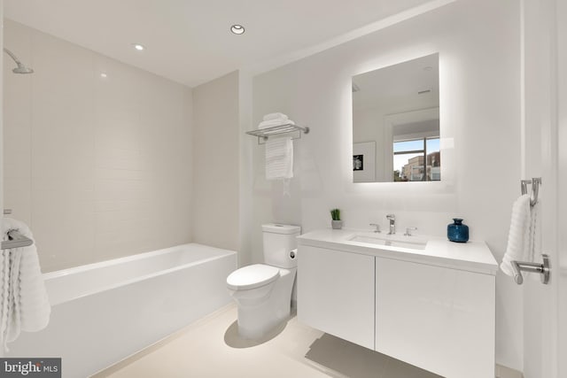 full bath featuring toilet, vanity, shower / bathtub combination, and recessed lighting