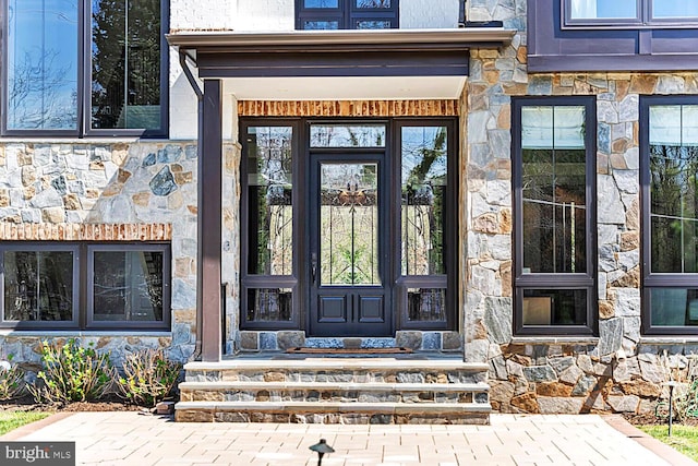 1109 Towlston Rd, Mclean, VA 22102 - entrance to property featuring stone siding