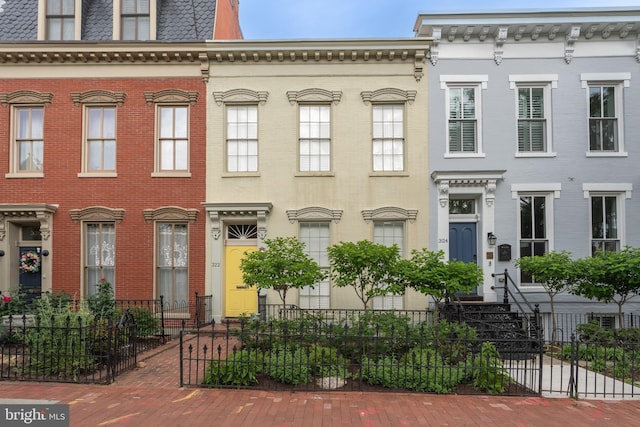 322 2nd St SE, Washington, DC 20003