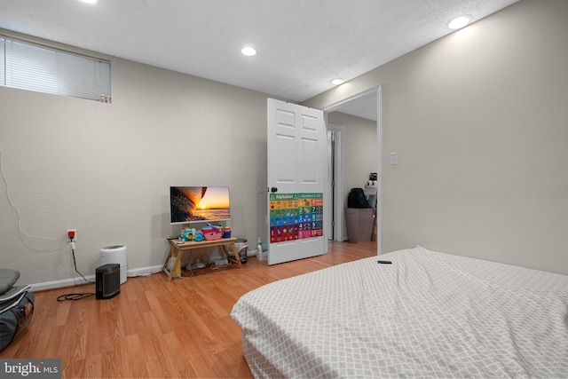 63 Woodleigh Ln, Stafford, VA 22556 - bedroom featuring baseboards, recessed lighting, and light wood finished floors