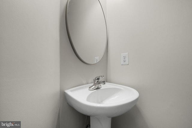 63 Woodleigh Ln, Stafford, VA 22556 - bathroom with a sink