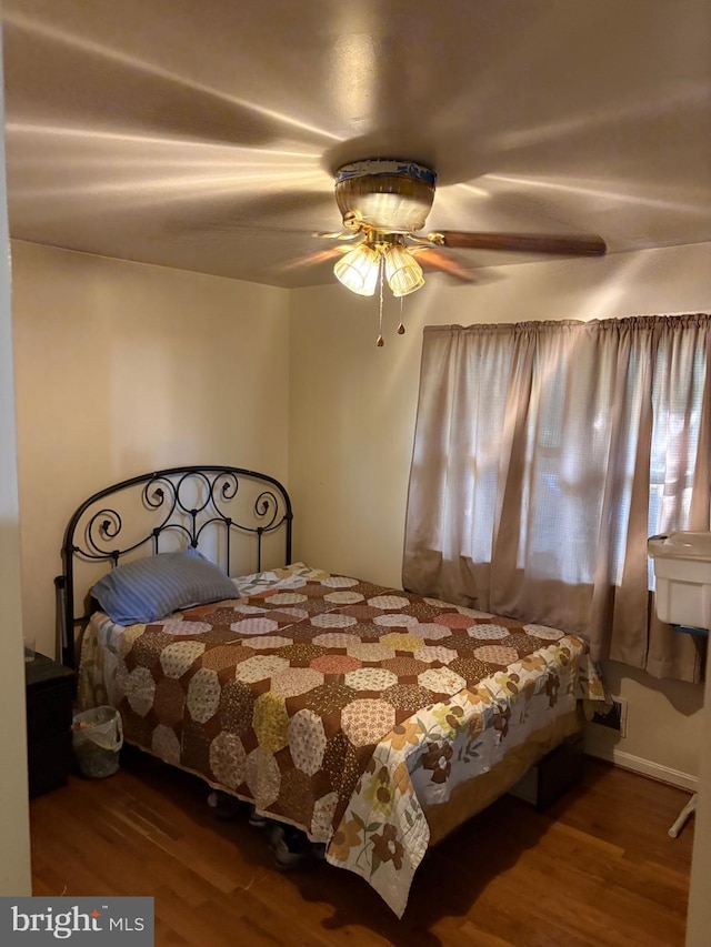 13 Gentry Ln, Capitol Heights, MD 20743 - bedroom with wood finished floors and ceiling fan
