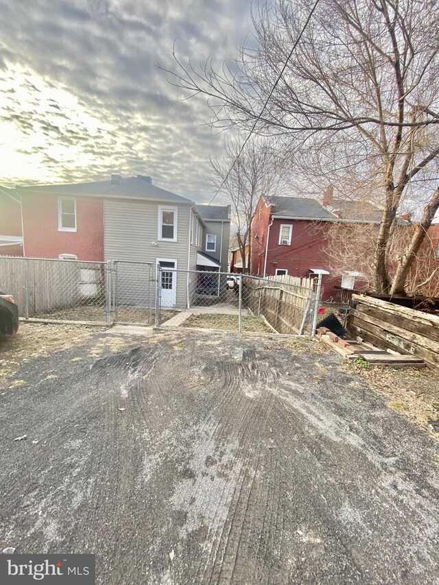 view of yard featuring a gate and fence