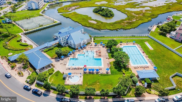 304 S Heron Gull Ct, Ocean City, MD 21842 - birds eye view of property featuring a water view