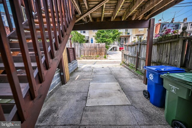 6 N Luzerne Ave, Baltimore, MD 21224 - view of patio