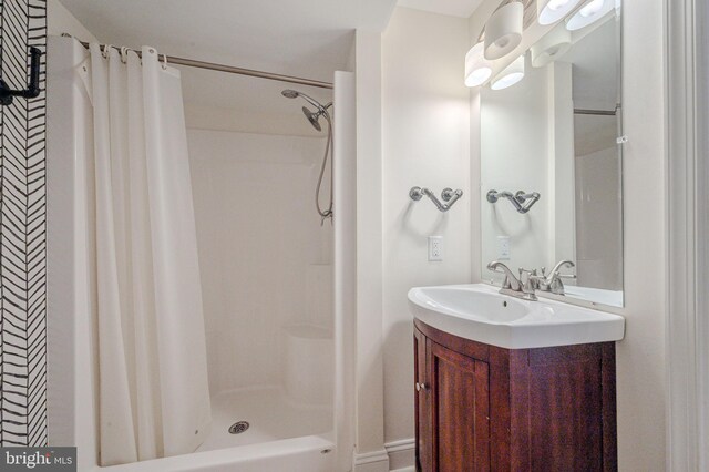 961 Rue Madora, Bear, DE 19701 - bathroom featuring vanity and a shower with shower curtain
