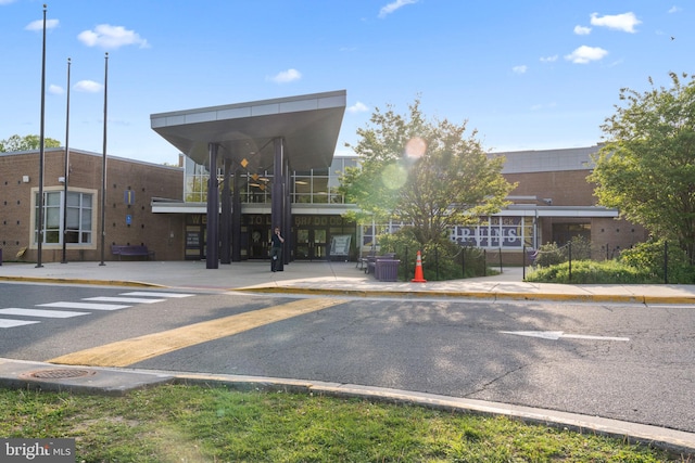 9801 Pulham Rd, Burke, VA 22015 - view of building exterior